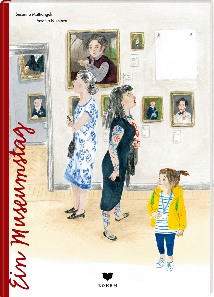 Eine ältere Frau, eine jüngere Frau und ein Mädchen betrachten Porträts in einem Kunstmuseum.