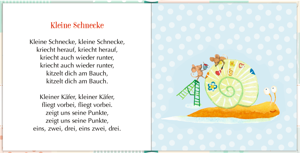 Schnecke mit zwei Mäusen auf ihrem Haus , vor einem blauen gepunkteten Hintergrund, links auf der Doppelseite ist ein Kinderreim abgebildet.