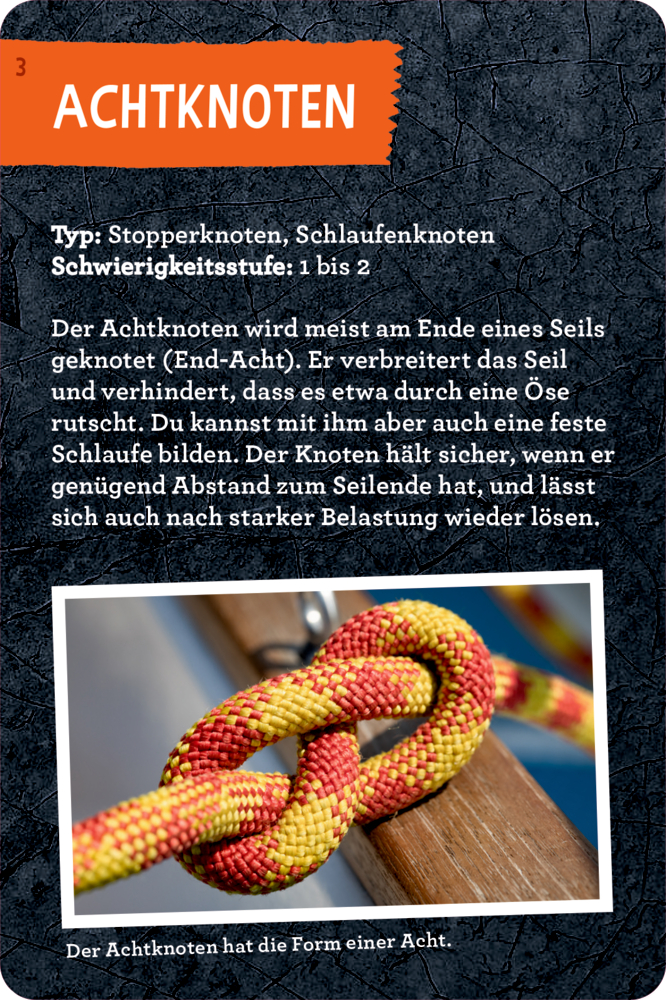 Rot-gelbes Seil mit Achtknoten über einer Holzleiste.