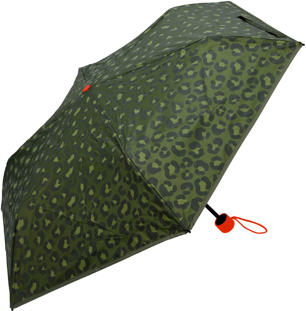 Grüner Regenschirm mit dunkelgrünem Leopardenmuster und roter Griffschlaufe.