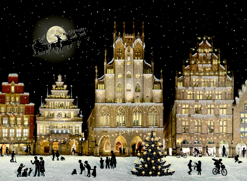 Verschneiter Marktplatz bei Nacht mit beleuchtetem Weihnachtsbaum, Menschen und Santas Schlitten vor dem Mond.