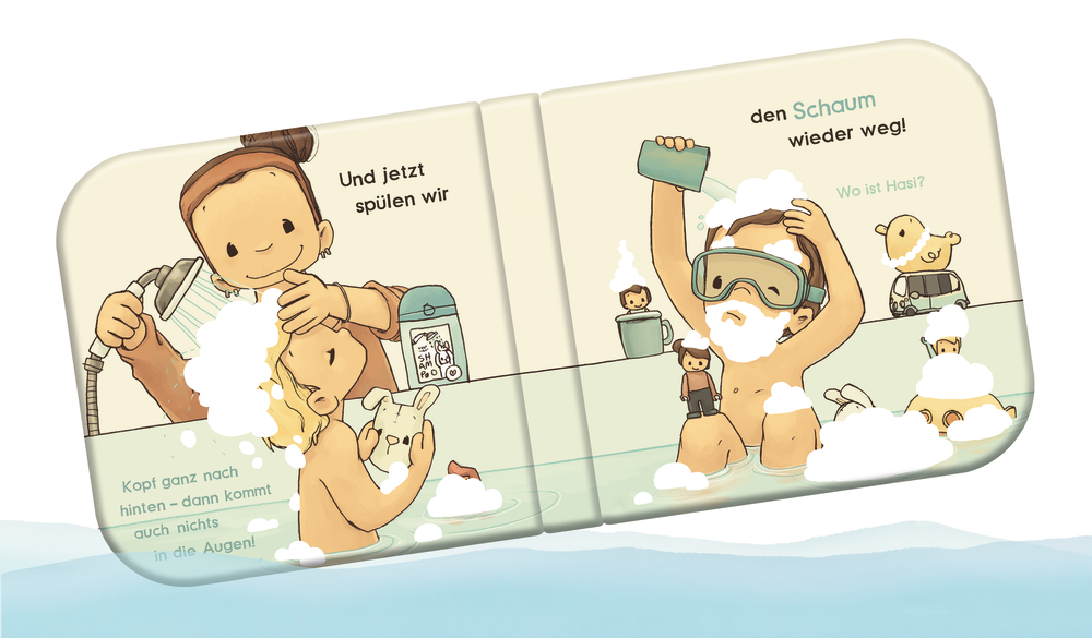 Buchinnenseite mit zwei Kinder, die in der Badewanne mit Schaum sitzen. Ein Kind wird abgeduscht, das andere trägt eine Taucherbrille und spielt mit Figuren.