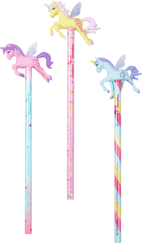 Drei gemusterte Bleistifte mit geflügelten Einhorn-Aufsätzen in Rosa, Gelb und Blau.