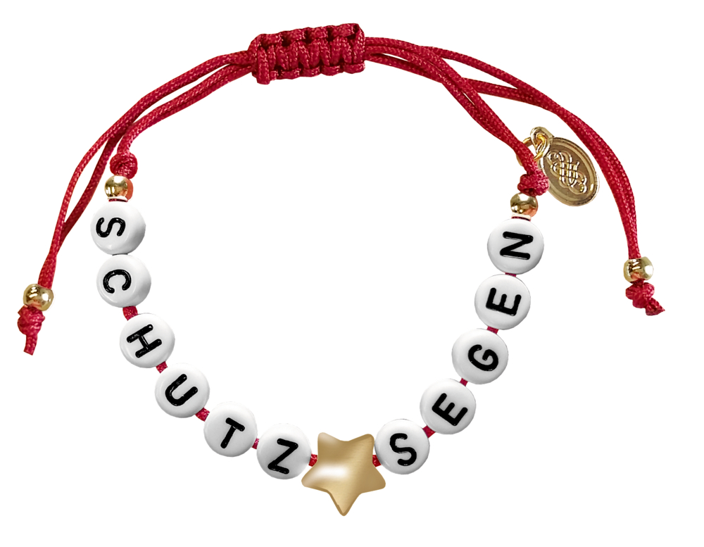 Rotes Schnurarmband mit weißen SCHUTZ SEGEN-Perlen und einer zentralen goldenen Sternperle.