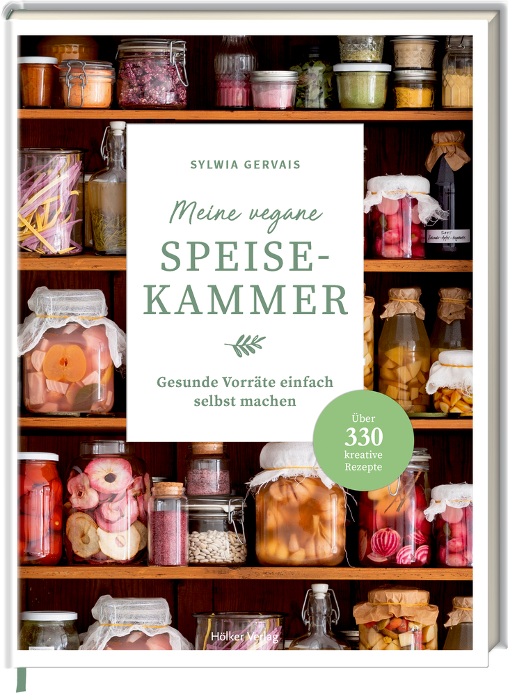 Buchcover: Gläser mit Konserven auf Regalen, Titel: „Meine vegane Speisekammer“.