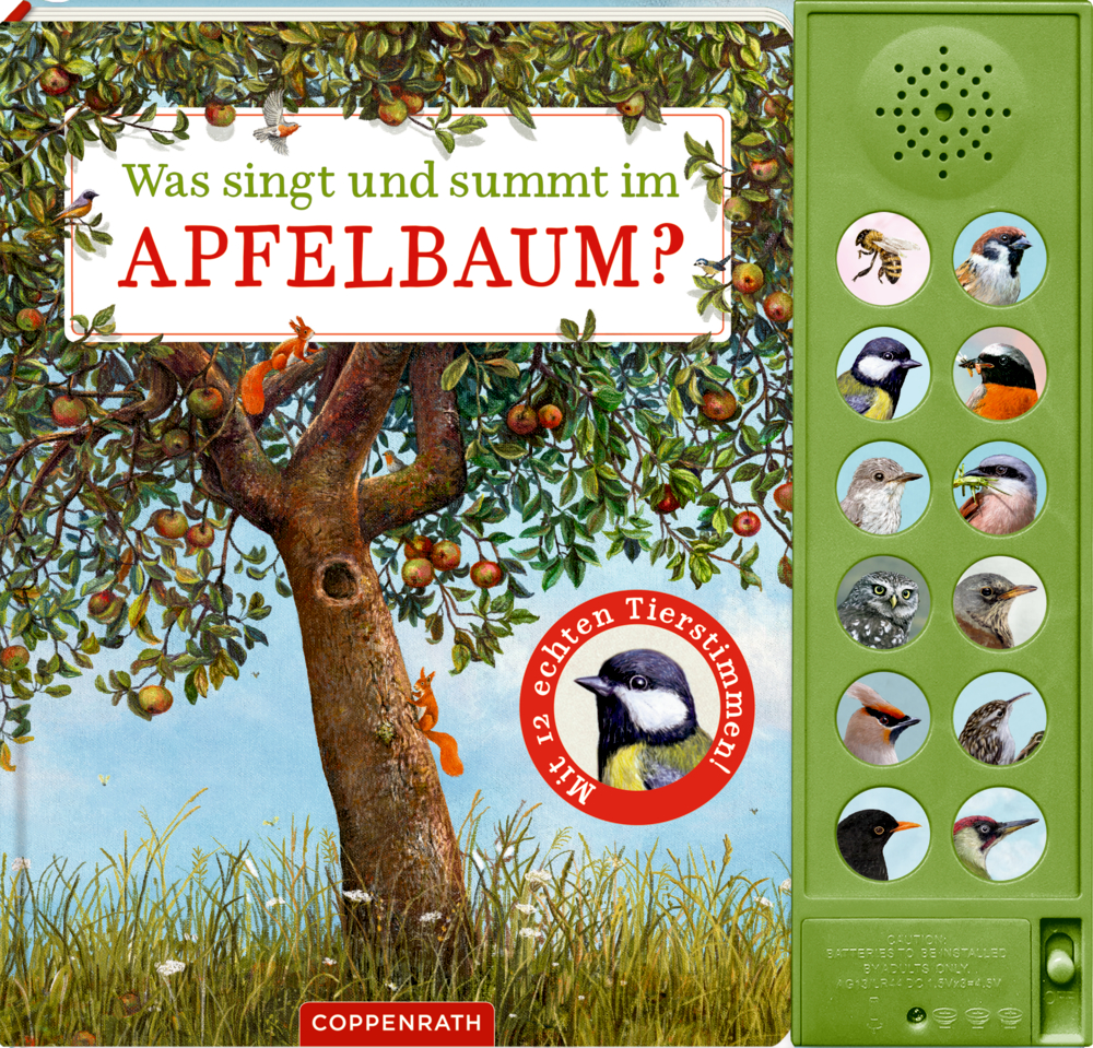 Kinderbuchcover von "Was singt und summt im Apfelbaum?" mit Vögeln in einem Apfelbaum und einer Klangtafel mit Vogelillustrationen.