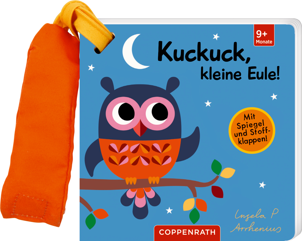 Babybuch mit Stoffschlaufe, illustriert mit einer Eule auf einem Ast vor nächtlichem Himmel.