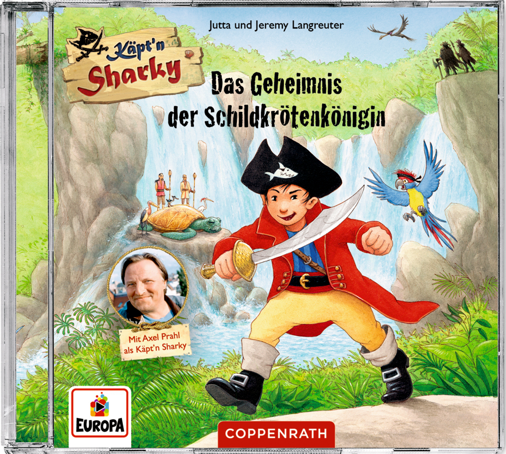 Ein lächelnder Piratenjunge steht an einem Wasserfall, im Hintergrund sind eine Schildkröte und ein Papagei zu sehen.