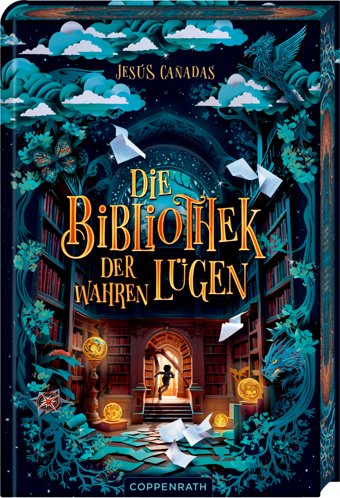 Buchcover: „Die Bibliothek der wahren Lügen“ eine Fantasy-Bibliothek, Bücher, leuchtende magische Elemente sind darauf abgebildet.