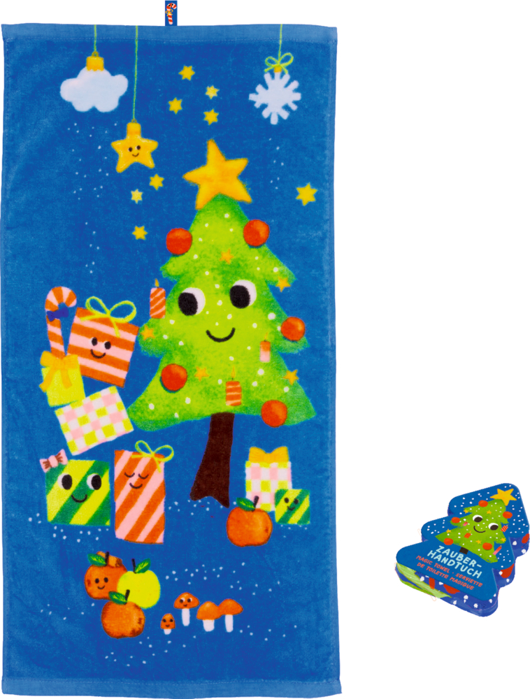 Blaues Handtuch mit Motiv eines geschmückten Weihnachtsbaums, Geschenken, Äpfeln und Pilzen, daneben die gepresste Form des Handtuchs.