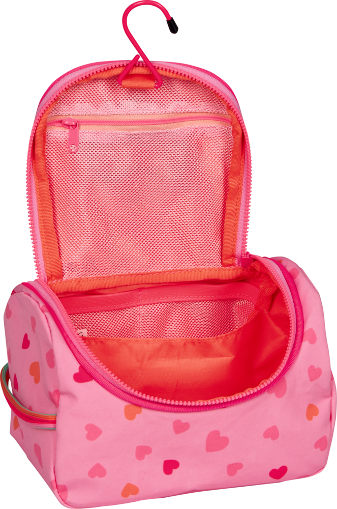 Rosa Kulturtasche mit Herzmuster, offen mit Haken, Netzfächern und Innenfächern sichtbar.