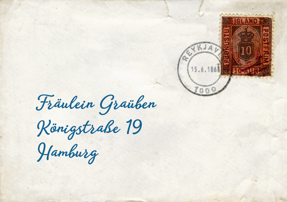 Vintage-Umschlag mit isländischer Briefmarke, adressiert an Fräulein Gräuben in Hamburg, Deutschland, als Beilage.