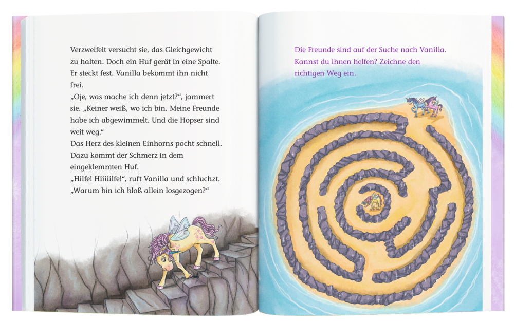 Ein trauriges Einhorn ist in einem Felsen gefangen, ein anderes sucht in einem kreisförmigen Labyrinth am Meer nach Vanilla. Auf einer Doppelseite mit Text und einem Rätsel.