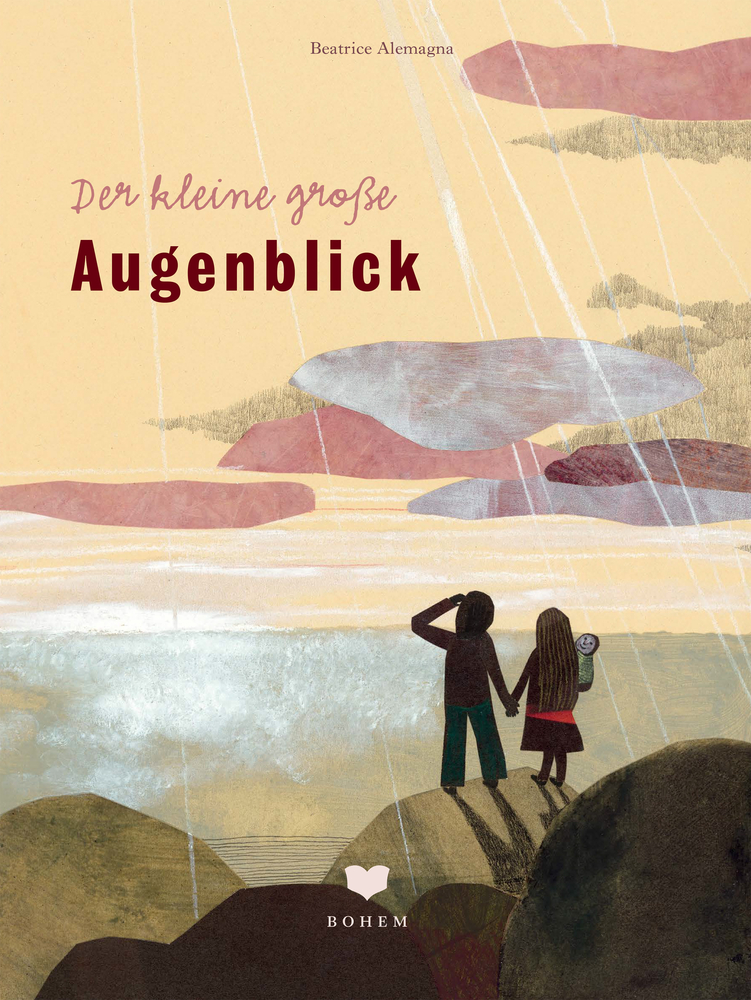 Zwei Kinder halten im Regen Händchen und schauen in den bewölkten Himmel. Über ihnen erscheint der Buchtitel.