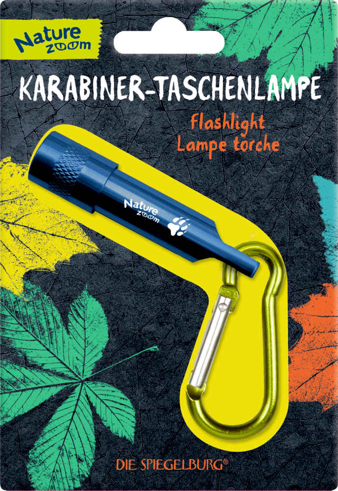 Blaue Taschenlampe mit goldenem Karabiner auf einer Pappkarte mit Blättermuster.
