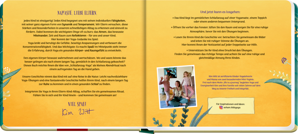 Ein offenes Buch mit Text, floralen Rändern und einem Foto von zwei Kindern und einem Erwachsenen beim Yoga.