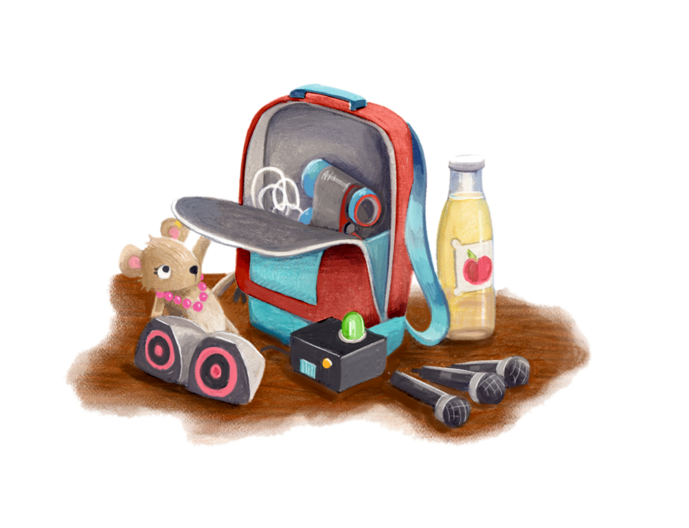 Roter und blauer Rucksack mit Spielzeugmaus, Saftflasche, Mikrofonen und einem kleinen elektronischen Gerät.