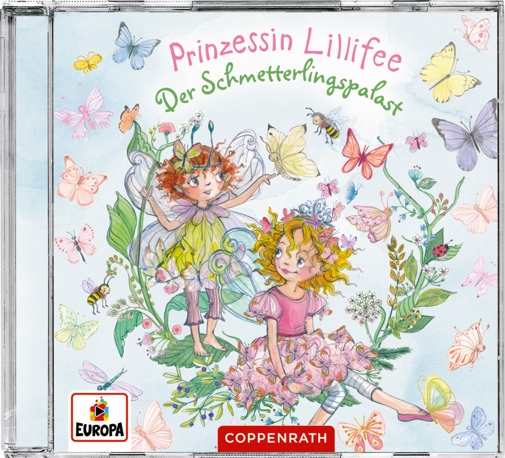 Zwei Mädchen in Feenkostümen mit bunten Schmetterlingen, Blumen und  Text darüber.