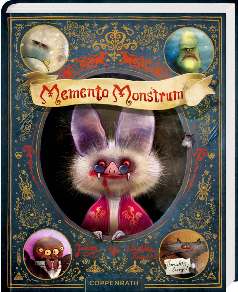 Buchcover: ein lächelndes fledermausartiges Wesen in einem roten Mantel sowie vier skurrile Monstergesichter in den Ecken.
