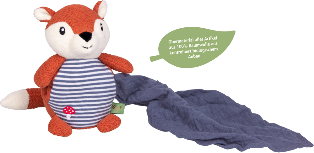 Stofftier in Fuchsform mit gestreiftem Bauch und angenähtem blauen Schnuffeltuch Textilanhänger an der Seite, aus Baumwolle aus kontroliertem biologischem Anbau.