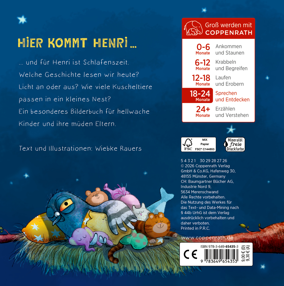 Illustration eines blauen Vogels, der mit mehreren farbigen Kuscheltieren in einem Nest liegt, vor blauem Nachthimmel.